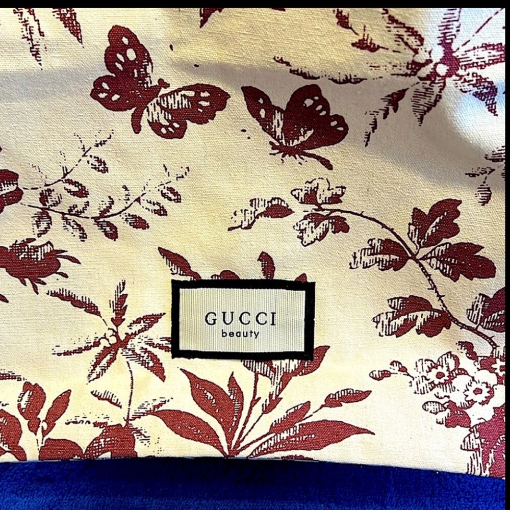 NIP!!  Gucci perfume tote bag